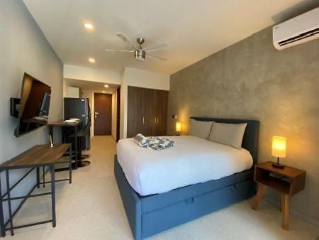 Urban Towers Playa Del Carmen Apartment Bagian luar foto