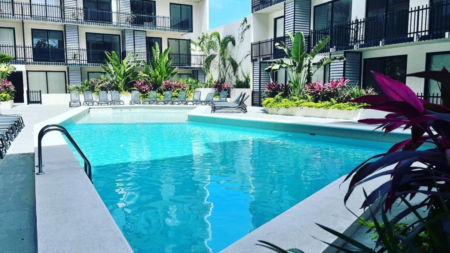 Urban Towers Playa Del Carmen Apartment Bagian luar foto